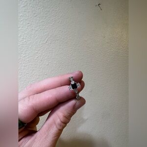 Elegant Silver And Black Ring